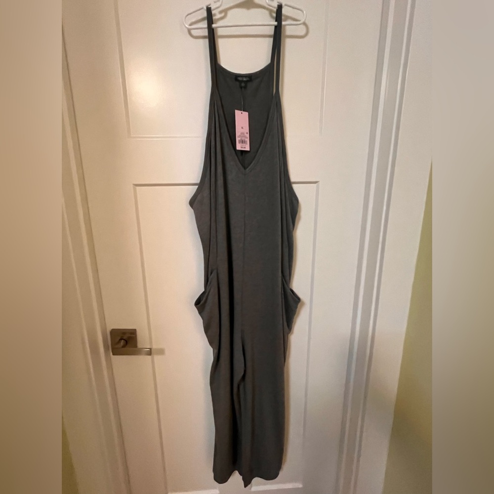 Wild Fable Jumper/Romper. XL. New with tags.